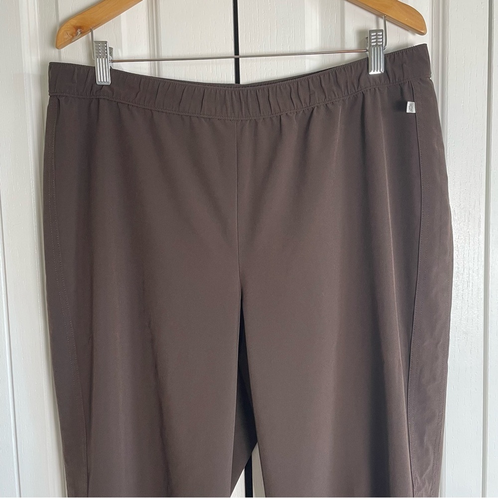 Zenergy by Chico’s Wide Leg Capri Pants Women’s L Brown Pull on Pockets Casual - Picture 5 of 15